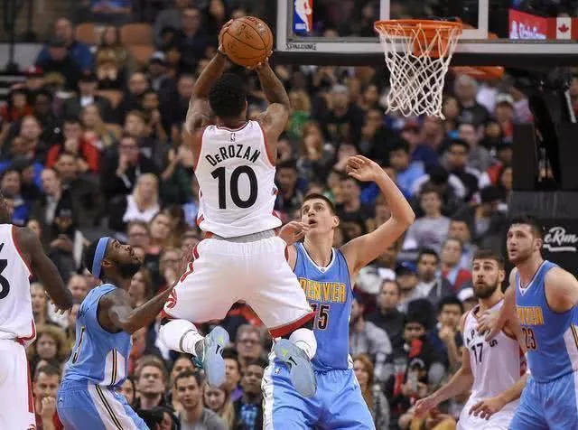 队徽是否能 队徽是否能