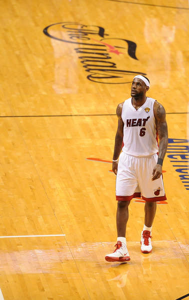 力使他成为 力使他成为