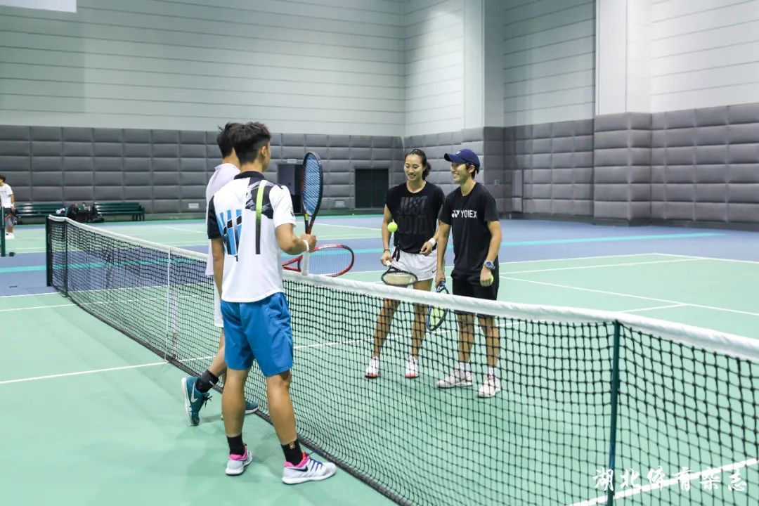 他以队长身 他以队长身