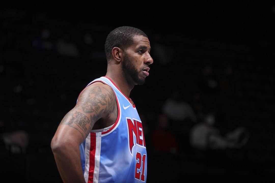 都呈现出前 都呈现出前